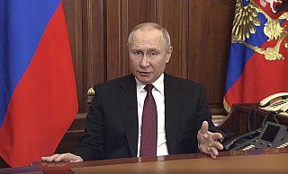 Die Aufnahme zeigt den russischen Präsidenten Wladimir Putin bei einer Ansprache in der Nacht auf Donnerstag. - AFP Die Aufnahme zeigt den russischen Präsidenten Wladimir Putin bei einer Ansprache in der Nacht auf Donnerstag. - AFP