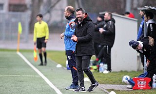 Entspannt und mit guter Laune: So möchte Ufuk Basdas den SC Herford zum Klassenerhalt führen. - Yvonne Gottschlich Entspannt und mit guter Laune: So möchte Ufuk Basdas den SC Herford zum Klassenerhalt führen. - Yvonne Gottschlich