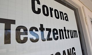 Die Testzentren haben auch über die Feiertage geöffnet. - Symbolbild: Mareike Patock Die Testzentren haben auch über die Feiertage geöffnet. - Symbolbild: Mareike Patock