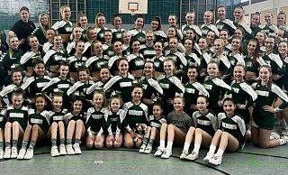Die erfolgreichen Cheerleading-Teams der Wildacts bei den NRW-Meisterschaften. - Felix Labus Die erfolgreichen Cheerleading-Teams der Wildacts bei den NRW-Meisterschaften. - Felix Labus
