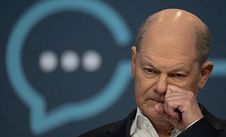 Olaf Scholz fordert eine Anhebung des Mindestlohns. - Hendrik Schmidt Olaf Scholz fordert eine Anhebung des Mindestlohns. - Hendrik Schmidt