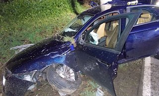 Ein missglücktes Überholmanöver führte in Lashorst im Dezember 2021 zu einem schweren Unfall, bei dem mehrere Menschen verletzt wurden. - Polizei Minden-Lübbecke Ein missglücktes Überholmanöver führte in Lashorst im Dezember 2021 zu einem schweren Unfall, bei dem mehrere Menschen verletzt wurden. - Polizei Minden-Lübbecke