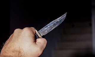 Mit dem Messer war der 26-Jährige schnell bei der Hand. Zusätzlich bedrohte und quälte der Bielefelder sein Vergewaltigungsopfer auch mit einem Hammer. - picture alliance / Fotostand Mit dem Messer war der 26-Jährige schnell bei der Hand. Zusätzlich bedrohte und quälte der Bielefelder sein Vergewaltigungsopfer auch mit einem Hammer. - picture alliance / Fotostand