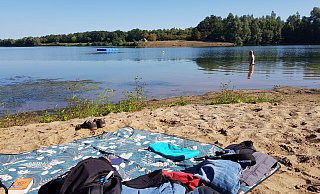 Am 16. September war es im Mühlenkreis so warm, dass ein Ausflug an den Badesee möglich war, hier in Ovenstädt bei Peterhagen. - Heike von Schulz Am 16. September war es im Mühlenkreis so warm, dass ein Ausflug an den Badesee möglich war, hier in Ovenstädt bei Peterhagen. - Heike von Schulz