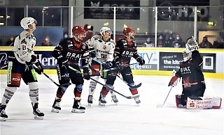 Keine Unterstützung: Die Herforder Ice Dragons müssen das Heimspiel gegen Essen ohne Zuschauer bestreiten. - Jürgen Feyerabend Keine Unterstützung: Die Herforder Ice Dragons müssen das Heimspiel gegen Essen ohne Zuschauer bestreiten. - Jürgen Feyerabend