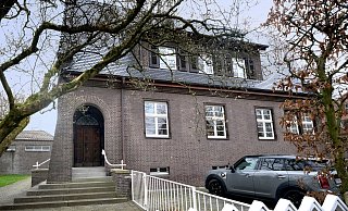Das Haus Robert-Koch-Straße 4 zeichnet sich durch hohe architektonische Qualität aus. Das Haus Robert-Koch-Straße 4 zeichnet sich durch hohe architektonische Qualität aus.