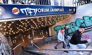 Bloß raus, bevor die Stadt den Tunnel zuschüttet. - Barbara Franke (Archiv) Bloß raus, bevor die Stadt den Tunnel zuschüttet. - Barbara Franke (Archiv)