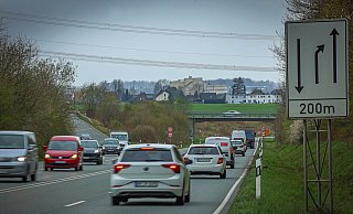 Die Ostwestfalenstraße (L 712n) endet von Lippe aus gesehen hinter der A-2-Abfahrt Ostwestfalen-Lippe. Sie soll bis zur Herforder Straße verlängert werden. - Sarah Jonek Fotografie Die Ostwestfalenstraße (L 712n) endet von Lippe aus gesehen hinter der A-2-Abfahrt Ostwestfalen-Lippe. Sie soll bis zur Herforder Straße verlängert werden. - Sarah Jonek Fotografie