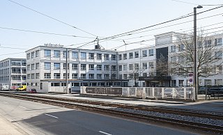 Auf dem Fabrikgelände befinden sich Firmen-Zentrale und Outlet. - Joerg Dieckmann, www.dieckmann-fotodesign.de Auf dem Fabrikgelände befinden sich Firmen-Zentrale und Outlet. - Joerg Dieckmann, www.dieckmann-fotodesign.de
