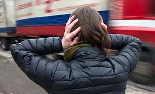 In mehr als 100 Stellungnahmen beschreiben Steinhagener Bürgerinnen und Bürger, wie sie unter dem Verkehrslärm leiden. - Verwendung weltweit, usage worldwide In mehr als 100 Stellungnahmen beschreiben Steinhagener Bürgerinnen und Bürger, wie sie unter dem Verkehrslärm leiden. - Verwendung weltweit, usage worldwide