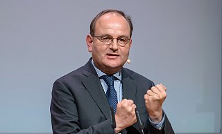 Der Klimaforscher Ottmar Edenhofer setzt sich für neue Wege in der Klimapolitik ein. - Monika Skolimowska Der Klimaforscher Ottmar Edenhofer setzt sich für neue Wege in der Klimapolitik ein. - Monika Skolimowska