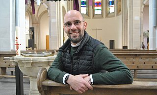 Torsten Roland (44) ist Sauerländer. Geboren in Attendorn, wuchs er in der Pfarrei St. Martinus Dünschede (Repetal) auf. - Ludger Osterkamp Torsten Roland (44) ist Sauerländer. Geboren in Attendorn, wuchs er in der Pfarrei St. Martinus Dünschede (Repetal) auf. - Ludger Osterkamp