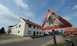 Die Stadt betrieb bis vor einigen Jahren eine Unterkunft in Getmold. Sie war marode und wurde abgerissen. Hier soll jetzt ein Neubau entstehen. - Joern Spreen-Ledebur (Archiv) Die Stadt betrieb bis vor einigen Jahren eine Unterkunft in Getmold. Sie war marode und wurde abgerissen. Hier soll jetzt ein Neubau entstehen. - Joern Spreen-Ledebur (Archiv)