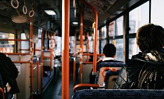 Im Kreis Herford und darüber hinaus gibt es Möglichkeiten, auch an den Feiertagen mit Bus und Bahn unterwegs zu sein. - Pixabay (Symbolbild) Im Kreis Herford und darüber hinaus gibt es Möglichkeiten, auch an den Feiertagen mit Bus und Bahn unterwegs zu sein. - Pixabay (Symbolbild)