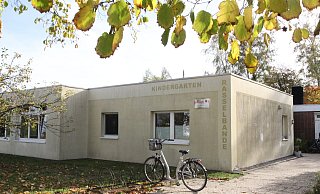 Der Johanniter-Kindergarten in Gestringen soll neu gebaut werden, weil sich eine Sanierung wohl kaum noch rechnet. Bis zum Sommer wird jedoch erst einmal eine Container-Gruppe aufgestellt. - Klaus Frensing (Archiv) Der Johanniter-Kindergarten in Gestringen soll neu gebaut werden, weil sich eine Sanierung wohl kaum noch rechnet. Bis zum Sommer wird jedoch erst einmal eine Container-Gruppe aufgestellt. - Klaus Frensing (Archiv)