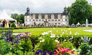 Im Park von Schloß Neuhaus sollen auch beim diesjährigen Schlosssommers wieder viele Feste gefeiert werden. - Thorsten Hennig Im Park von Schloß Neuhaus sollen auch beim diesjährigen Schlosssommers wieder viele Feste gefeiert werden. - Thorsten Hennig