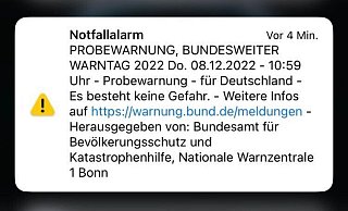 Hier das Beispiel einer Warnmeldung, die das Bundesamt für Bevölkerungssschutz und Katastrophenhilfe von Bonn aus nach Bielefeld losschickte. - Jens Reichenbach Hier das Beispiel einer Warnmeldung, die das Bundesamt für Bevölkerungssschutz und Katastrophenhilfe von Bonn aus nach Bielefeld losschickte. - Jens Reichenbach