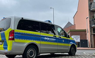 Die Polizei überwacht derzeit verstärkt vor der Jüdischen Kultusgemeinde Minden. - Patrick Schwemling Die Polizei überwacht derzeit verstärkt vor der Jüdischen Kultusgemeinde Minden. - Patrick Schwemling