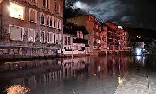 Hochwasser überschwemmte eine Straße in Altena. - Alexander Forstreuter Hochwasser überschwemmte eine Straße in Altena. - Alexander Forstreuter