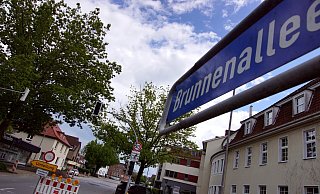 Die Sanierungsarbeiten auf der Brunnenallee in Bünde dauern seit mehr als einem Jahr an. - Niklas Krämer Die Sanierungsarbeiten auf der Brunnenallee in Bünde dauern seit mehr als einem Jahr an. - Niklas Krämer