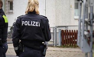Bei einer Hausdurchsuchung machte die Polizei besondere Entdeckungen. - Symbolbild: Unsplash Bei einer Hausdurchsuchung machte die Polizei besondere Entdeckungen. - Symbolbild: Unsplash