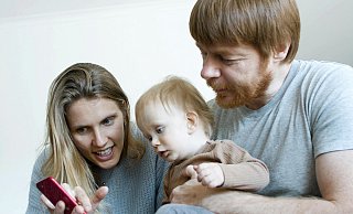 Babys oder Kleinkinder sollten nach Möglichkeit überhaupt keine Zeit vor Bildschirmmedien verbringen, raten Experten aus dem Kreis Gütersloh. - Symbolfoto/Pexels Babys oder Kleinkinder sollten nach Möglichkeit überhaupt keine Zeit vor Bildschirmmedien verbringen, raten Experten aus dem Kreis Gütersloh. - Symbolfoto/Pexels