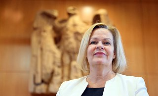 Bundesinnenministerin Nancy Faeser spricht im Interview zur neuen Asylreform. - Uli Deck Bundesinnenministerin Nancy Faeser spricht im Interview zur neuen Asylreform. - Uli Deck