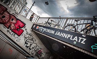 Laut eines Gutachtens soll das Jahnplatzforum deutlich weniger wert sein als der Preis, der ursprünglich von der Stadt angeboten worden war. - Mike-Dennis Mller / www.mdm.photo Laut eines Gutachtens soll das Jahnplatzforum deutlich weniger wert sein als der Preis, der ursprünglich von der Stadt angeboten worden war. - Mike-Dennis Mller / www.mdm.photo