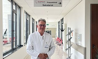 Manfred Hilscher ist seit 1. Februar 2023 Leiter der Frauenklinik am Klinikum Herford. - Natalie Gottwald Manfred Hilscher ist seit 1. Februar 2023 Leiter der Frauenklinik am Klinikum Herford. - Natalie Gottwald