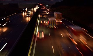 Die Arbeiten auf den Autobahnen werden in der Nacht durchgeführt. Dennoch sind kurzzeitige Sperrung notwendig. - Pixabay Die Arbeiten auf den Autobahnen werden in der Nacht durchgeführt. Dennoch sind kurzzeitige Sperrung notwendig. - Pixabay