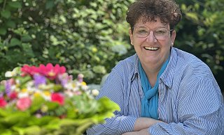 Christiane Ziegele (58) steigt aus der Gütersloher Ratspolitik zum 1. Juli 2024 aus. Sie gibt ihr Mandat für die BfGT ab. - Jeanette Salzmann Christiane Ziegele (58) steigt aus der Gütersloher Ratspolitik zum 1. Juli 2024 aus. Sie gibt ihr Mandat für die BfGT ab. - Jeanette Salzmann