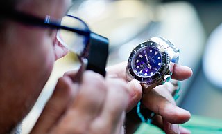 Die Täter hatten es auf eine Uhr der Marke Rolex abgesehen. - Uwe Anspach Die Täter hatten es auf eine Uhr der Marke Rolex abgesehen. - Uwe Anspach