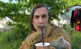 Voriges Jahr genoss der Gütersloher Bürgermeister und Anno-Gründer Norbert Morkes das Mittelalterfest Anno 1280 während seines Urlaubes in rein privater Funktion. - Jens Dünhölter Voriges Jahr genoss der Gütersloher Bürgermeister und Anno-Gründer Norbert Morkes das Mittelalterfest Anno 1280 während seines Urlaubes in rein privater Funktion. - Jens Dünhölter