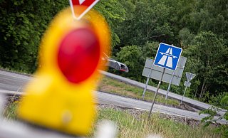 Anschlussstellen der Autobahn 33 bei Paderborn werden demnächst wegen Grünschnitt-Arbeiten zeitweise gesperrt. - Niklas Tüns Anschlussstellen der Autobahn 33 bei Paderborn werden demnächst wegen Grünschnitt-Arbeiten zeitweise gesperrt. - Niklas Tüns