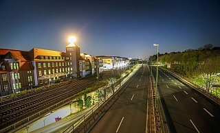 Der Radler fuhr unter starkem Alkoholeinfluss über Bielefelds größte Schnellstraße. - Symbolfoto: Sarah Jonek Der Radler fuhr unter starkem Alkoholeinfluss über Bielefelds größte Schnellstraße. - Symbolfoto: Sarah Jonek