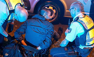 Fast täglich vermeldet die Polizei in Bielefeld neue Vorfälle, Straftaten und Gewaltausbrüche. Nun verliert die Politik langsam die Geduld. - Symbolfoto: Oliver Krato Fast täglich vermeldet die Polizei in Bielefeld neue Vorfälle, Straftaten und Gewaltausbrüche. Nun verliert die Politik langsam die Geduld. - Symbolfoto: Oliver Krato