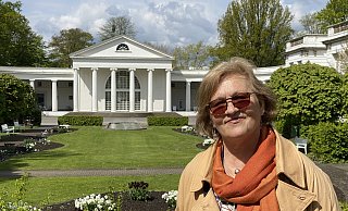 Cornelia Lack arbeitet seit zweieinhalb Jahren als Stadtführerin und hat nun eine neue Idee umgesetzt. - Nicole Sielermann Cornelia Lack arbeitet seit zweieinhalb Jahren als Stadtführerin und hat nun eine neue Idee umgesetzt. - Nicole Sielermann