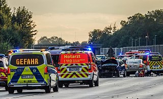 Auf der A2 in Richtung Dortmund haben sich am Sonntagabend mehrere Unfälle ereignet. - Paul Brinkmann Auf der A2 in Richtung Dortmund haben sich am Sonntagabend mehrere Unfälle ereignet. - Paul Brinkmann