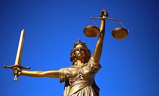 Der Ex-Manager muss sich derzeit vor dem Bielefelder Landgericht verantworten. - Pixabay Der Ex-Manager muss sich derzeit vor dem Bielefelder Landgericht verantworten. - Pixabay