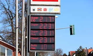 Spritpreise: Nach oben scheint kaum eine Grenze. - Frank-Michael Kiel-Steinkamp Spritpreise: Nach oben scheint kaum eine Grenze. - Frank-Michael Kiel-Steinkamp