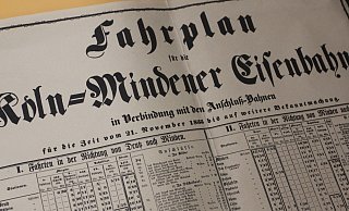 Der "Deutschlandtakt" ist der Fahrplan des Bundesverkehrsministeriums für den Bau einer neuen Eisenbahntrasse quer durch OWL. Unser Foto zeigt einen Fahrplan der 176 Jahren alten Köln-Mindener-Eisenbahn. - Ulf Hanke Der "Deutschlandtakt" ist der Fahrplan des Bundesverkehrsministeriums für den Bau einer neuen Eisenbahntrasse quer durch OWL. Unser Foto zeigt einen Fahrplan der 176 Jahren alten Köln-Mindener-Eisenbahn. - Ulf Hanke