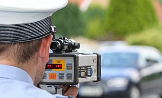 In einem Streckenabschnitt, in dem Tempo 70 gilt, war ein Autofahrer in Paderborn mehr als doppelt so schnell unterwegs. - Andreas Zobe In einem Streckenabschnitt, in dem Tempo 70 gilt, war ein Autofahrer in Paderborn mehr als doppelt so schnell unterwegs. - Andreas Zobe