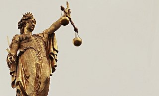 Der 26-jährige Bielefelder muss sich für mehrere Delikte vor Gericht verantworten. - Pixabay Der 26-jährige Bielefelder muss sich für mehrere Delikte vor Gericht verantworten. - Pixabay