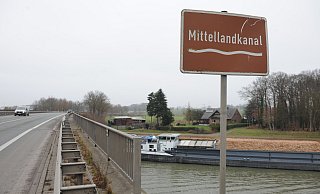 Das illegale Rennen führte auf der B 239 von Espelkamp nach Lübbecke - auch über die Kanalbrücke. - Archiv Joern Spreen-Ledebur Das illegale Rennen führte auf der B 239 von Espelkamp nach Lübbecke - auch über die Kanalbrücke. - Archiv Joern Spreen-Ledebur