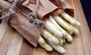Die Spargelsaison hat begonnen. Erste Ware des königlichen Gemüses ist bereits in Sicht. - Pixabay (Symbolbild) Die Spargelsaison hat begonnen. Erste Ware des königlichen Gemüses ist bereits in Sicht. - Pixabay (Symbolbild)
