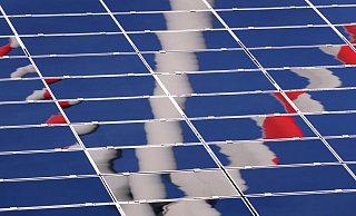 Solaranlagen auf Dächern von Reihenhäusern oder Doppelhaushälften werden mit dem Erlass ermöglicht. - Karl-Josef Hildenbrand Solaranlagen auf Dächern von Reihenhäusern oder Doppelhaushälften werden mit dem Erlass ermöglicht. - Karl-Josef Hildenbrand