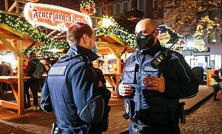 Das Ordnungsamt ist für die Kontrollen von Corona-Regeln zuständig und verhängt auch im Fall eines Verstoßes das entsprechende Bußgeld. - Sarah Jonek Das Ordnungsamt ist für die Kontrollen von Corona-Regeln zuständig und verhängt auch im Fall eines Verstoßes das entsprechende Bußgeld. - Sarah Jonek