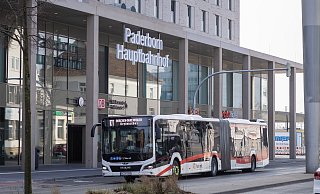 Am Paderborner Hauptbahnhof soll das Serviceangebot eingeschränkt werden. - Niklas Tüns Am Paderborner Hauptbahnhof soll das Serviceangebot eingeschränkt werden. - Niklas Tüns