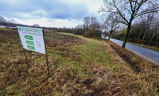 Nördlich des Kusenwegs und westlich des Ostrings sollen 160 Wohneinheiten gebaut werden. Der Garten- und Landschaftsbaubetrieb soll bleiben. - Andreas Zobe Nördlich des Kusenwegs und westlich des Ostrings sollen 160 Wohneinheiten gebaut werden. Der Garten- und Landschaftsbaubetrieb soll bleiben. - Andreas Zobe