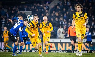 Christopher Lannert (l.), hier im Spiel gegen Dynamo Dresden, ist von allen Feldspielern des DSC Arminia Bielefeld der mit den meisten Spielminuten im Ligabetrieb. - Sarah Jonek Fotografie Christopher Lannert (l.), hier im Spiel gegen Dynamo Dresden, ist von allen Feldspielern des DSC Arminia Bielefeld der mit den meisten Spielminuten im Ligabetrieb. - Sarah Jonek Fotografie